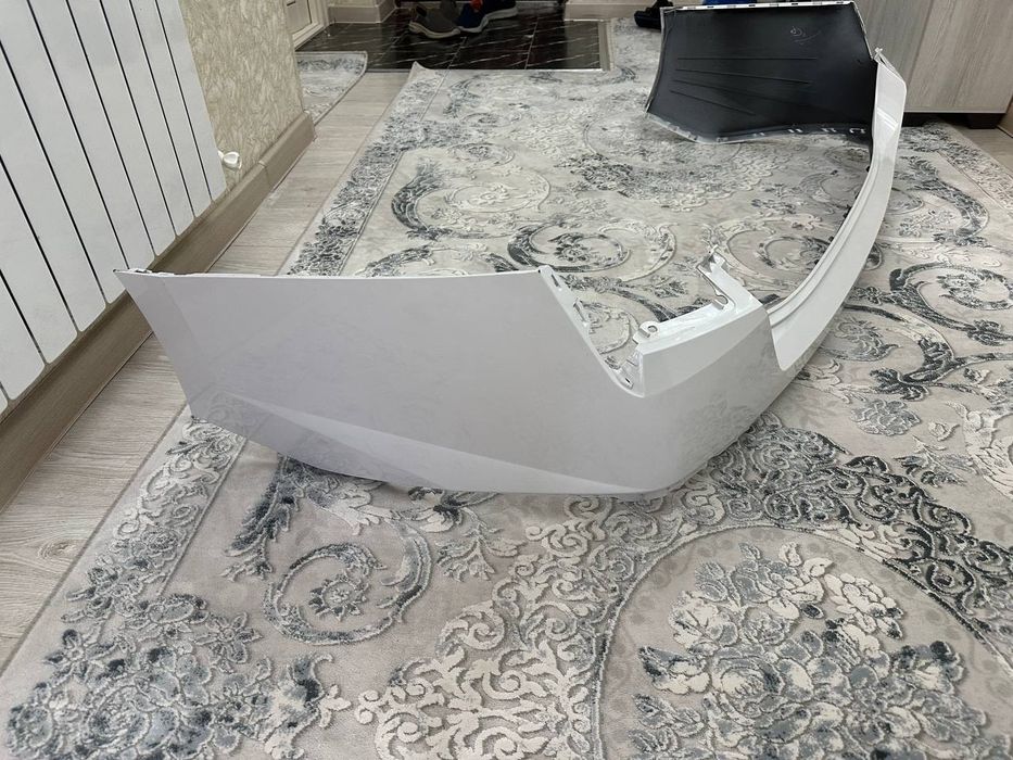 Elantra orqa bamfer sotiladi