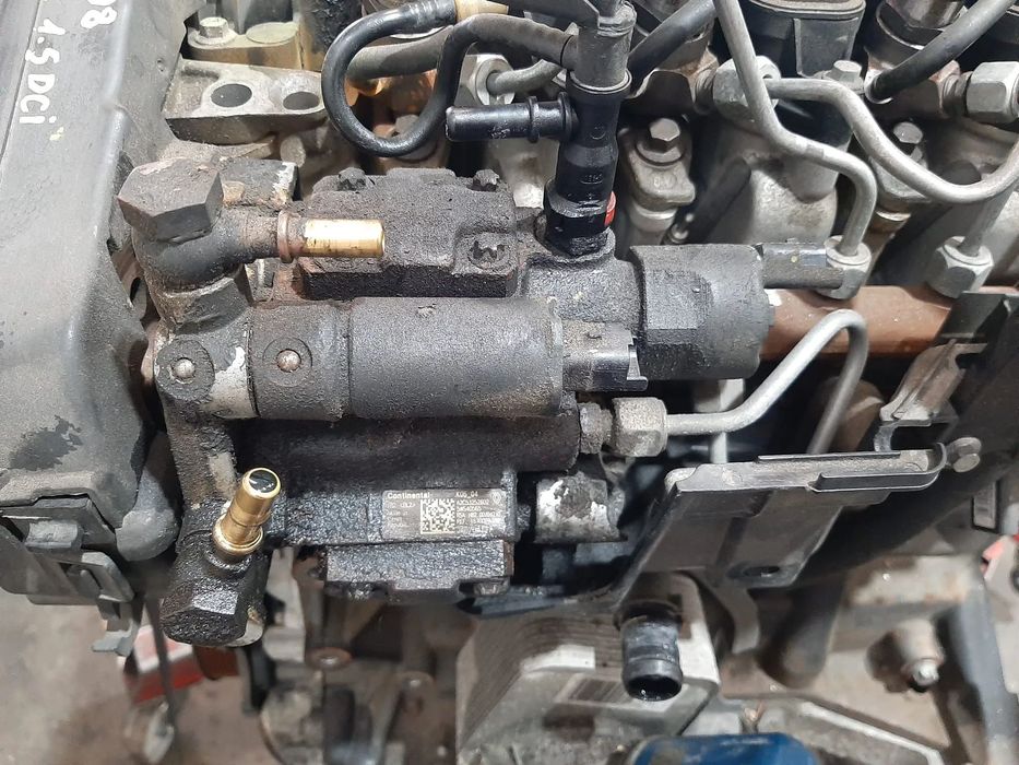 pompa inalta 1.5 dci dacia duster nissan qashqai cube juke 167000938r  h8200704210  a2c53252602