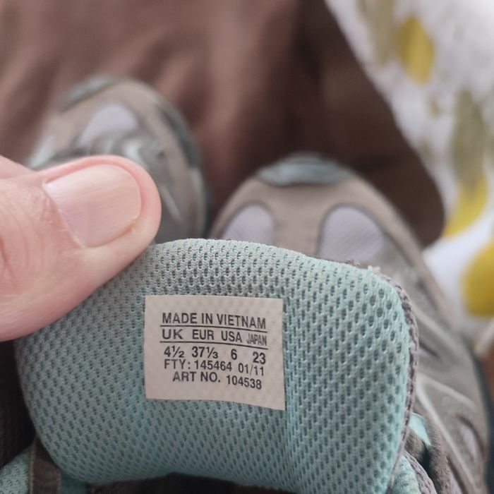 Оригинални туристически дамски обувки Саломон