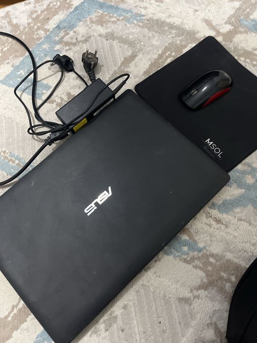 ноутбук Asus срочно продам