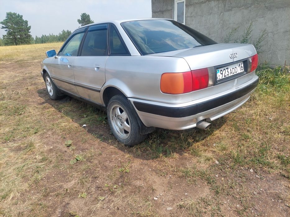 Продам хороший ауди б4
