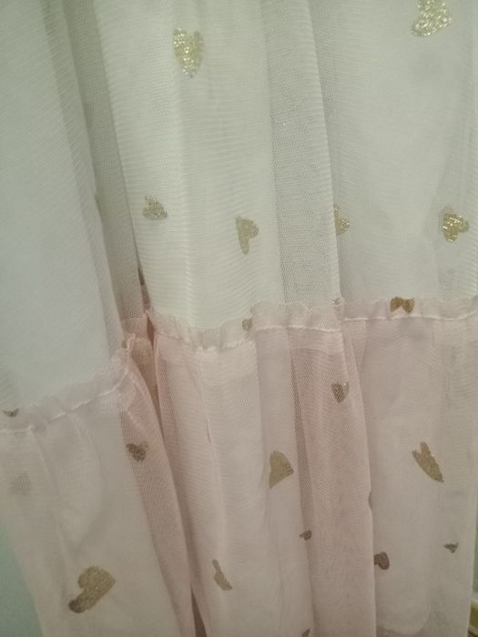 Платье новое на 3,4 года