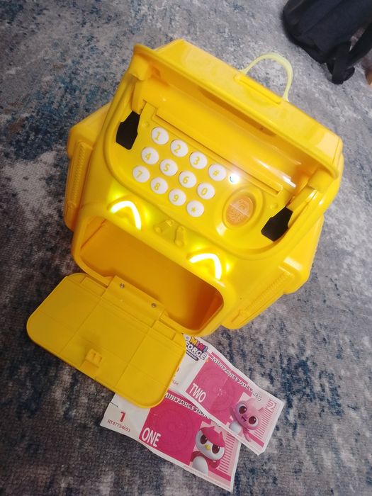 Детская игрушка копилка