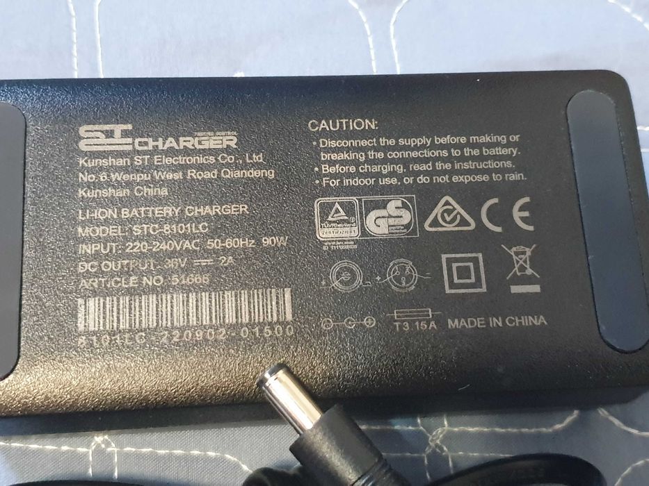 ST Charger  36V-2A incarcator trotineta bicicleta fuctional  model STC-8101LC