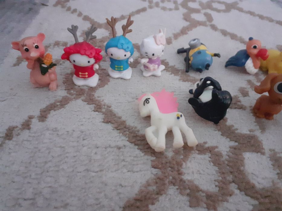 Игрушки из киндр сюрприза