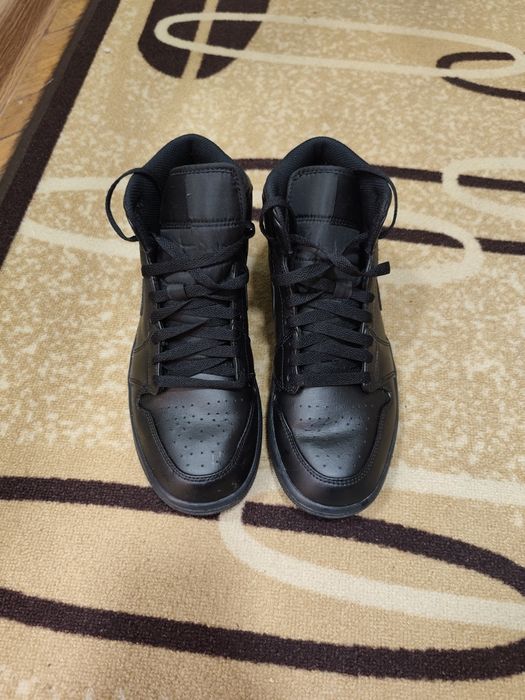 Маратонки DJORDAN