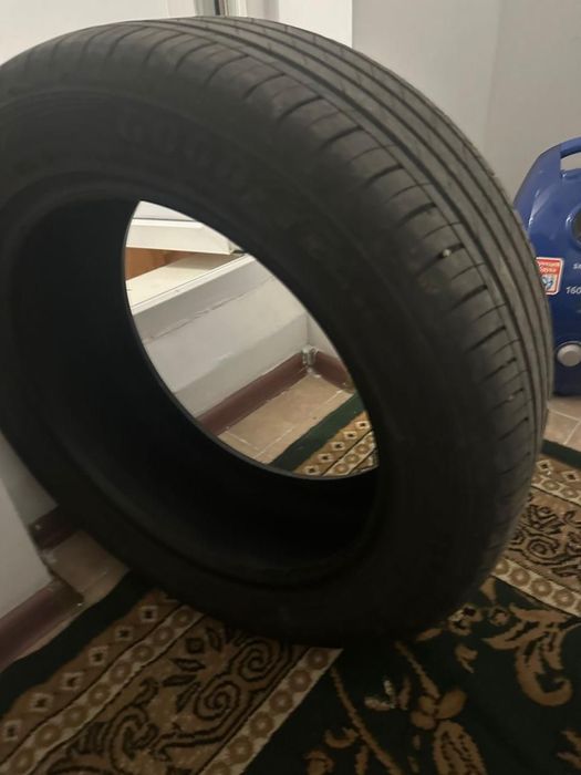 Продом шины летние 215/55/17