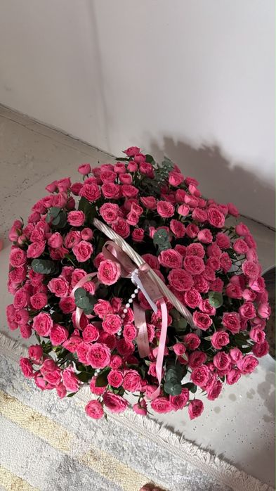 Свежие кустовые розы