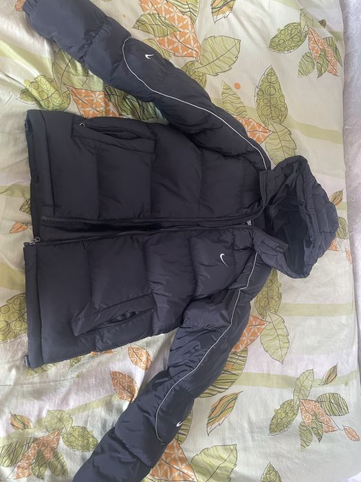 Продам куртку nike