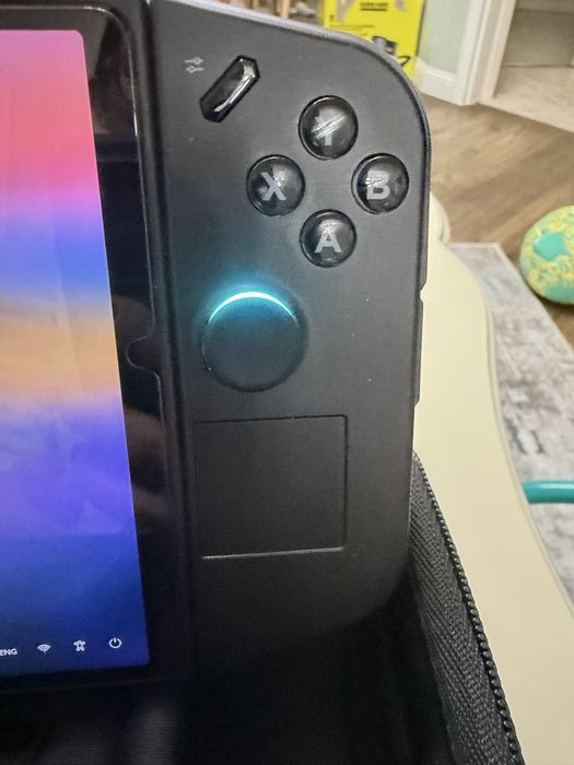 Lenovo Legion Go с гаранция до 25.12.2026 г и Докинг станция