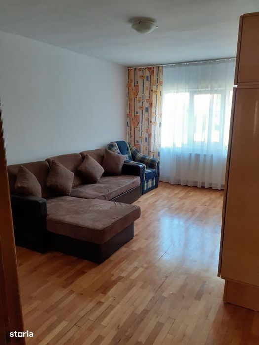 Apartament 2 camere, parter inalt, centrala proprie, zona Tasnad
