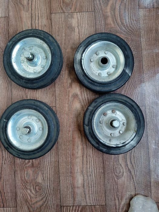 Продаются новые турецкие колеса доя тележки