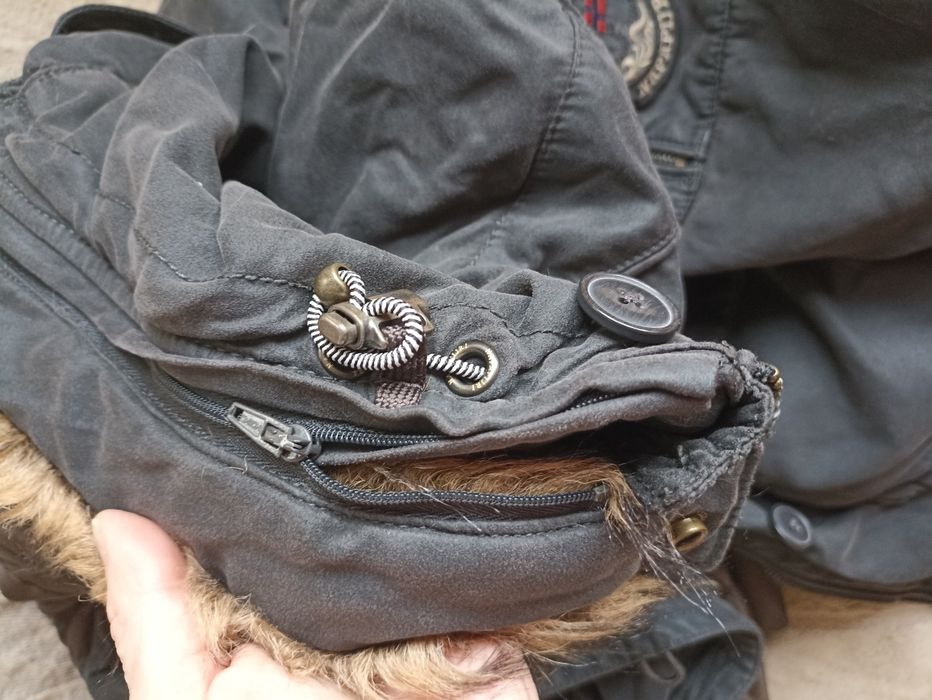 Пухено яке,парка NapapijriПухено яке,парка Napapijri