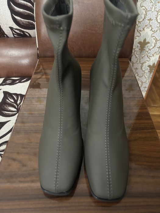 Продаются сапожки