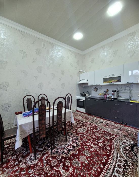 Uy sotiladi yengi toshmidan kirganda 2 sotix