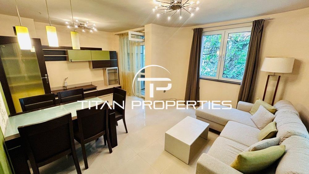 Дава се под наем Тристаен апартамент в Бургас, Център - 80 кв.м за 680 € - Снимка #1