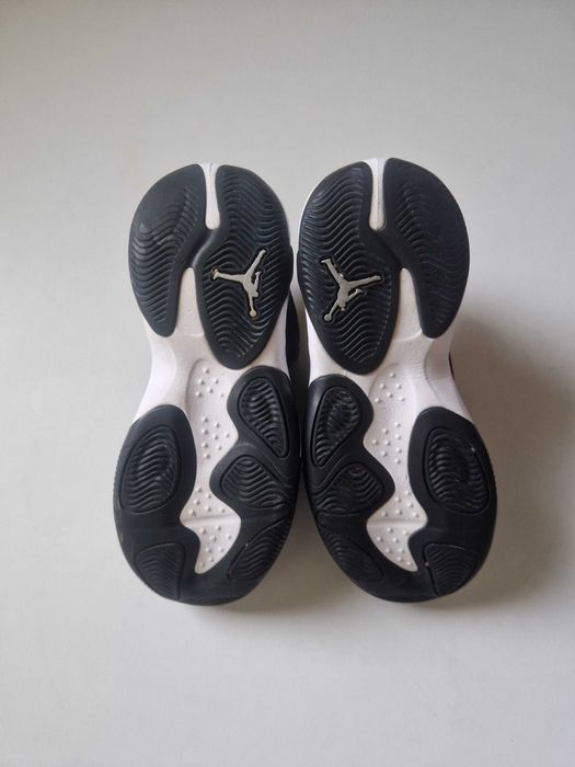 Jordan Max Aura 4 оригинални маратонки