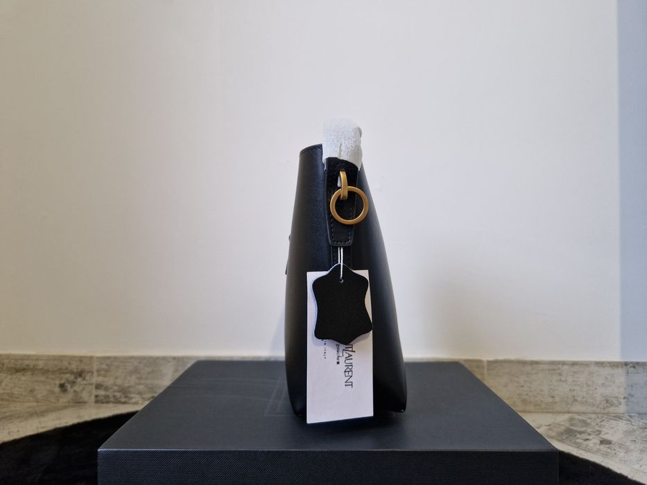 YSL Saint Laurent Le 37 Small Bucket Black