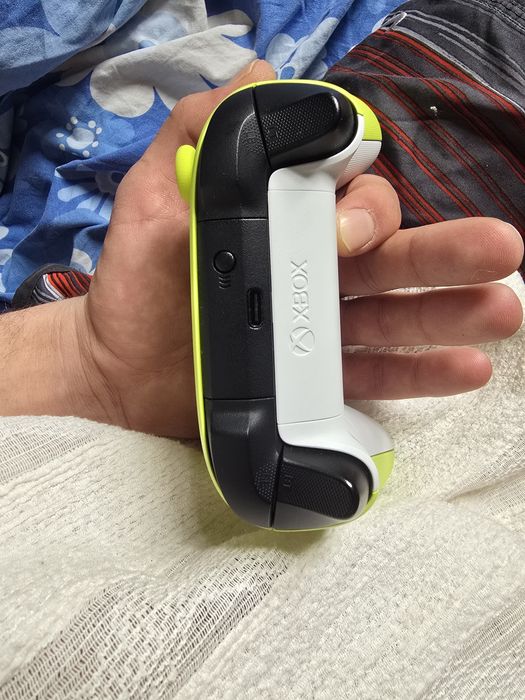 Maneta /Controller Xbox PENTRU PC   ca nou