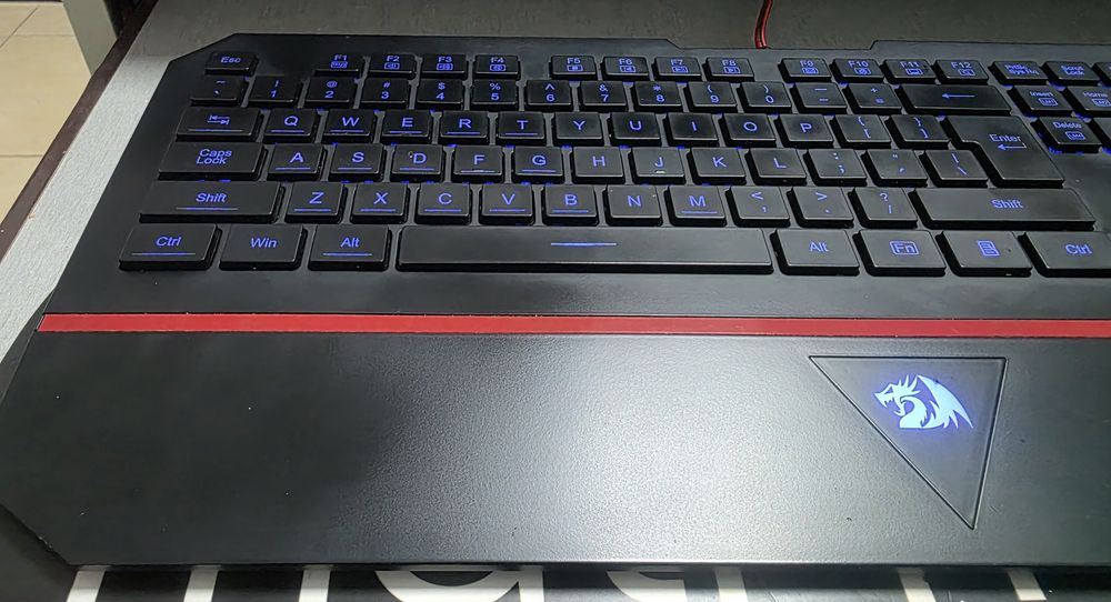 Tastatura iluminata Redragon