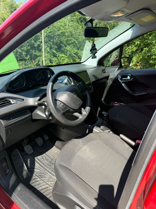 Peugeot 208 IMPECABIL !