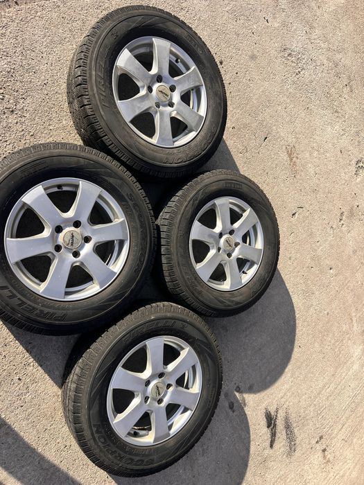 Jante aliaj 5x114,3, R16, cu cauciucuri 215/70/16