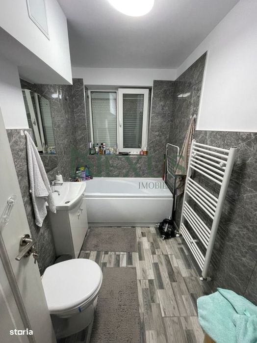 Apartament cu 2 camere, renovat complet, str.Libertății, Moinesti — fotografia 3