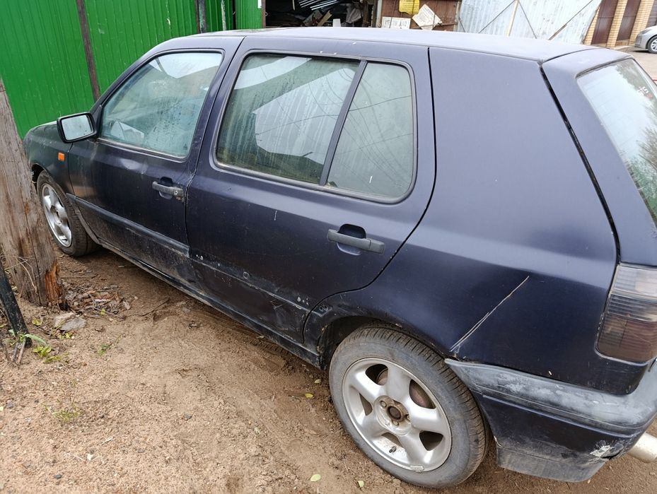 Продам гольф 3 1.8