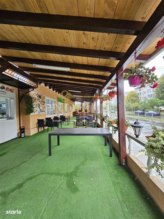 Restaurant + Casa P+E  La Pachet  De Vanzare Onesti