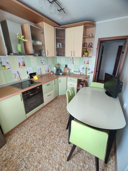 Продается 2-комн (5-9, 7 эт)