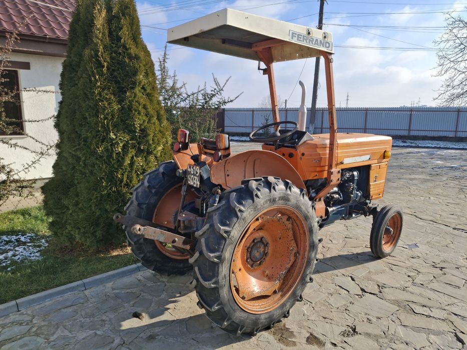 Vand tractor viticol 445