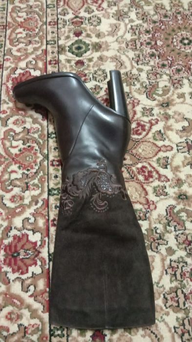 Продам зимние сапоги