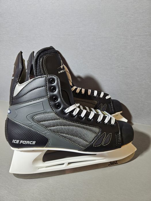 Patine hochei  hockey 3002 American, marime 46-47, lungime interioara 31cm.