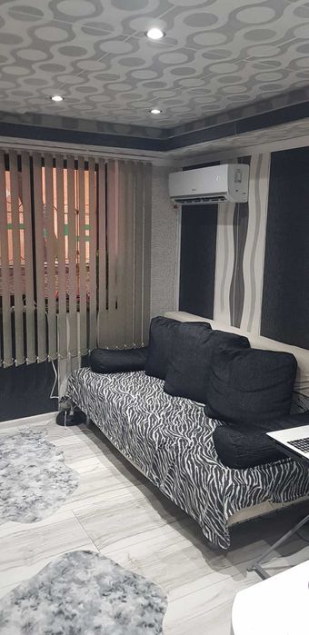 Дава се под наем Едностаен апартамент в Стара Загора, Център - 19 кв.м за 153 € - Снимка #4