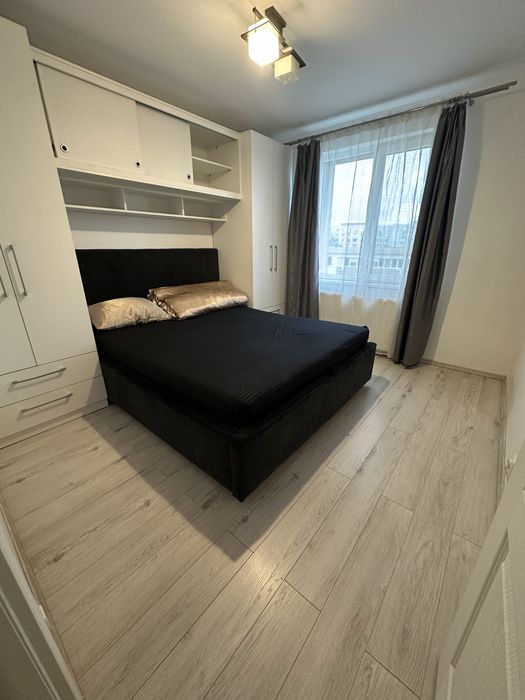 Vand apartament 2 camere Crangasi