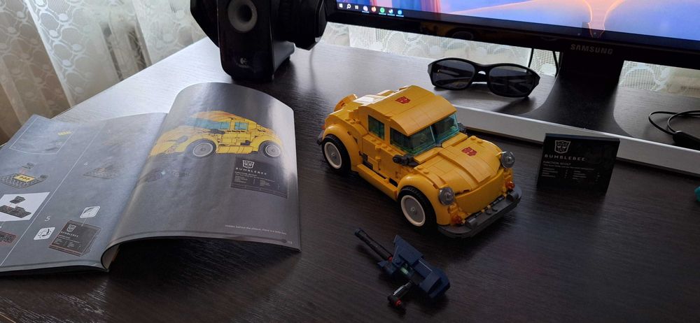 LEGO Transformers 10338 - Bumblebee