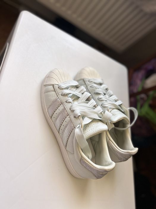 Adidas superstar