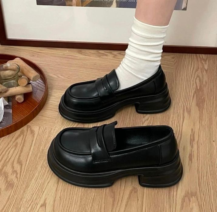 Продам новые лоферы 36 размер