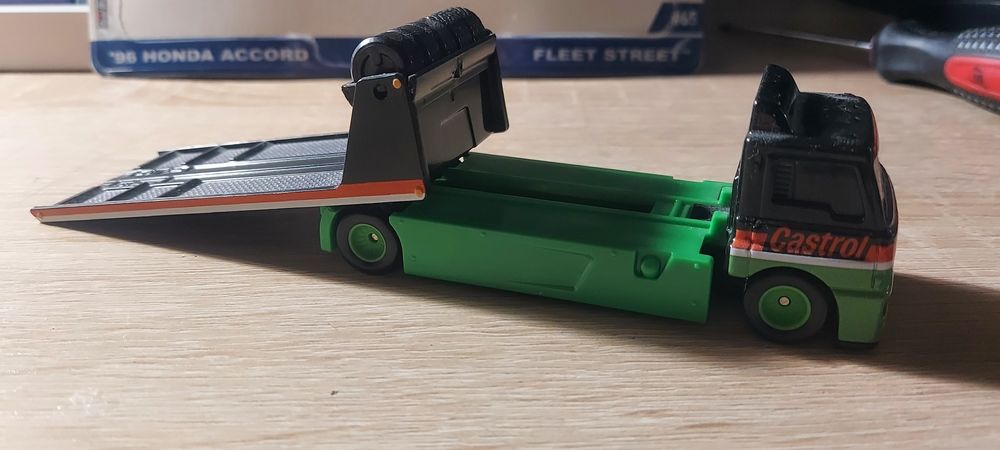Модель HotWheeLs Premium Team Transport