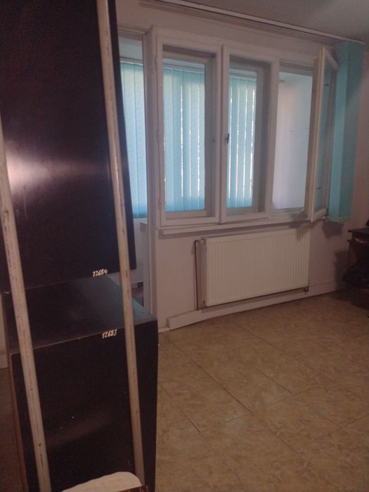 Vând ap.2 camere,hunedoara