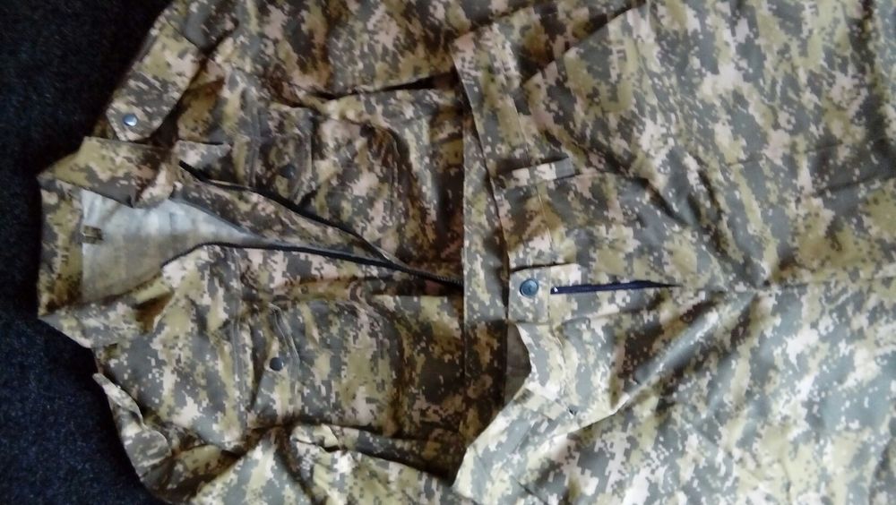 Продам мужской костюм