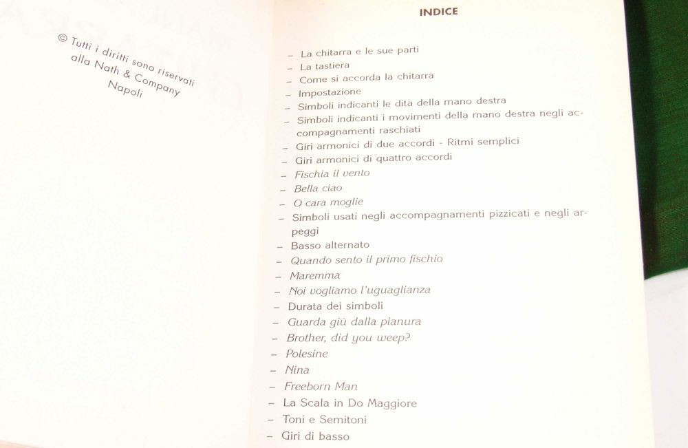 Manual, metoda de chitara, editata in Italia, 130 pagini, NOUA