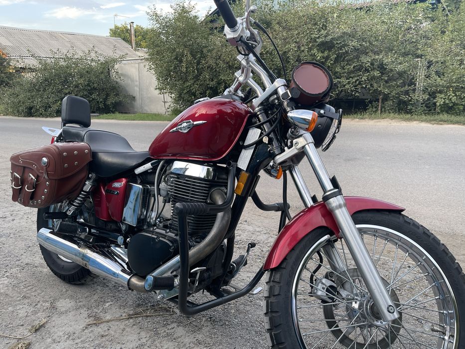 Suzuki Boulevard S40