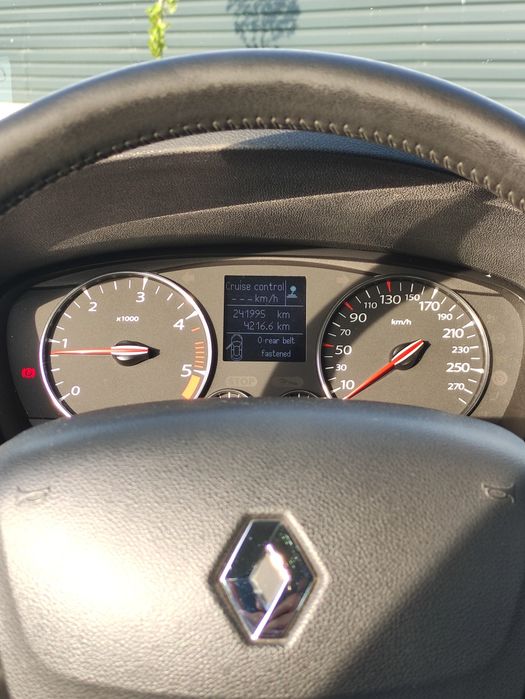 Vând Renault laguna