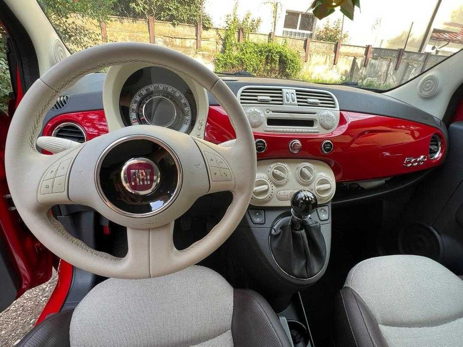 Vand Fiat 500 rosu decapotabil