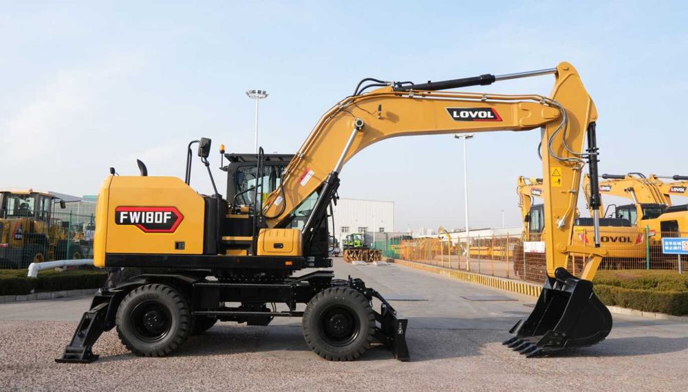 Колесный Экскаватор LOVOL FW180F
