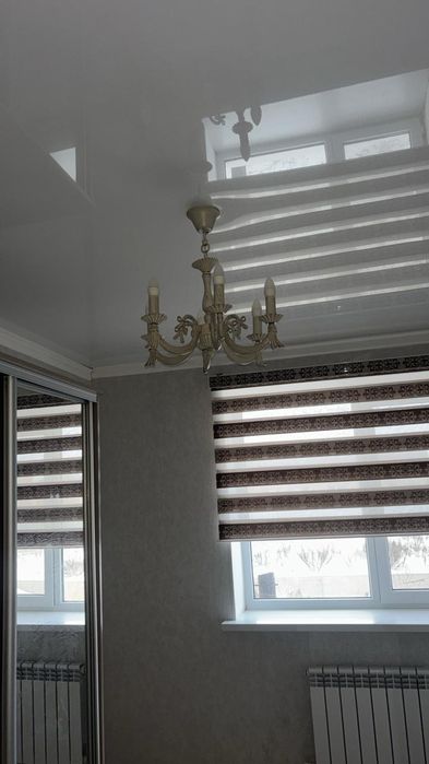 Продается Люстра