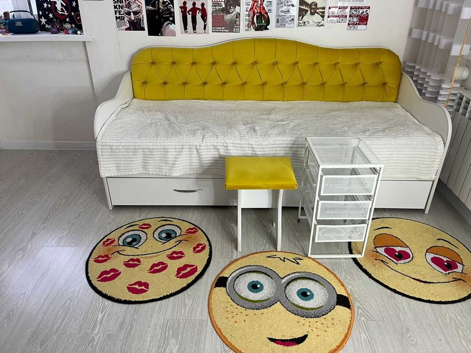 Мебель в комнату для девочки-подростка