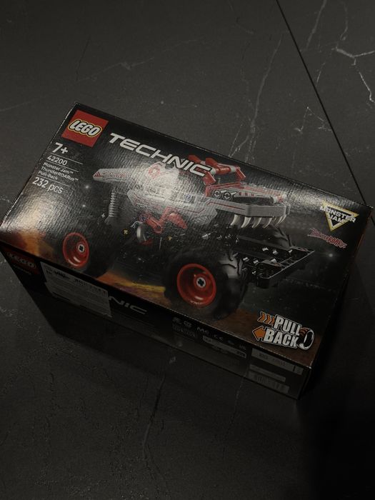 LEGO Technic Monster Jam ThunderROARus (42200)