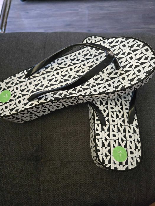 Чехли  DKNY оригинални